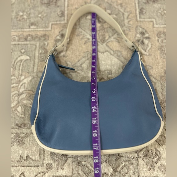 Coach West Zoe Legacy Vintage 90s Leather Bag Color is light blue and cream! - Picture 16 of 16